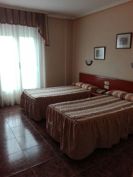 Hotel Pozo De La Nieve Tordesillas Esterno foto